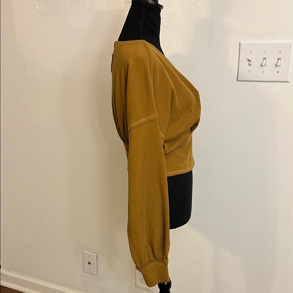 We The Free Neutral Mustard Long Sleeve Crop Knit Top - Picture 3 of 9